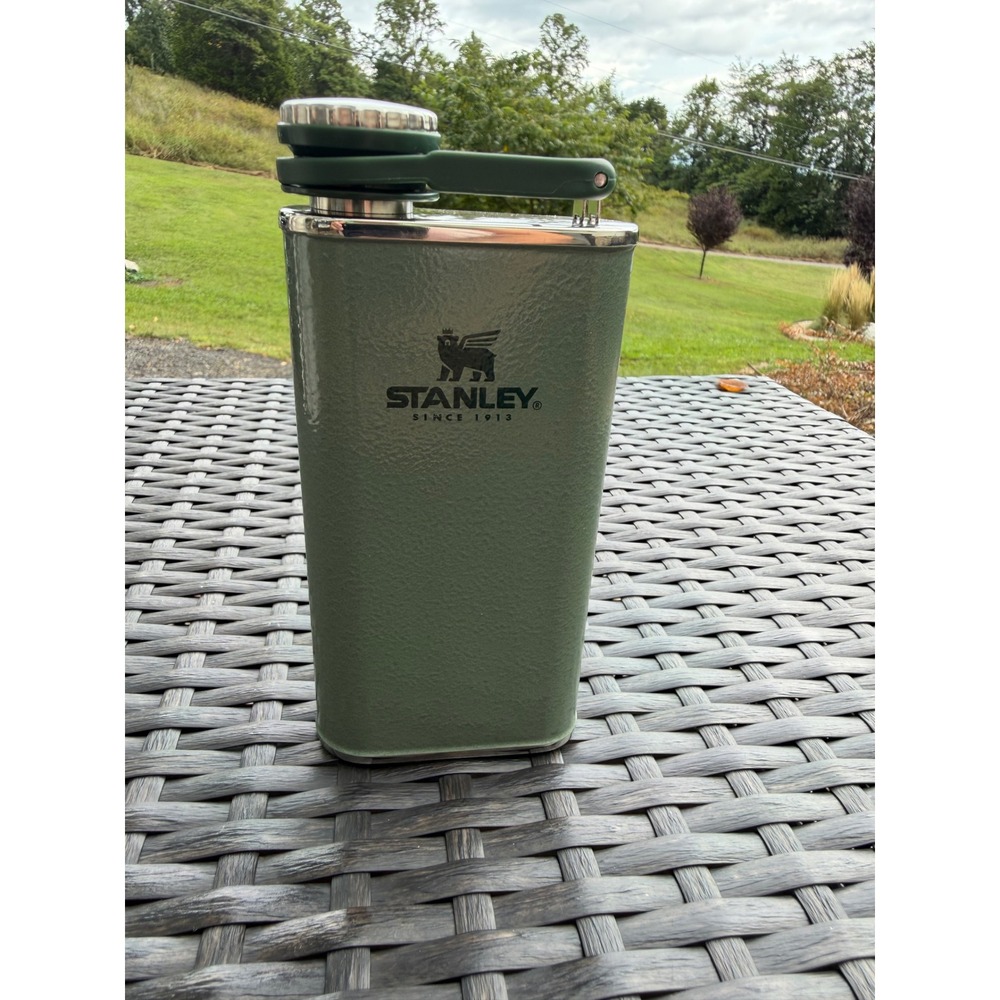 Stanley Classic Wide Mouth Flask 8oz Hammertone Green Stainless Steel Leak Proof